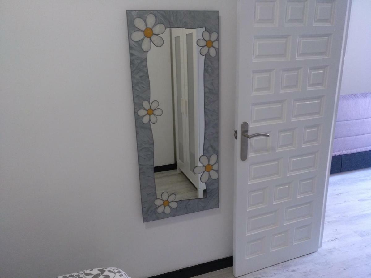 Apartamento Cigueena 1 Zaragoza Luaran gambar